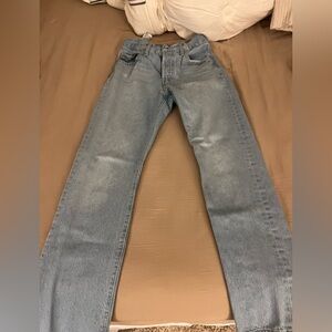 Levi’s women’s straight leg light wash jeans W26 L30